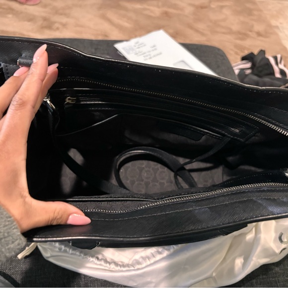 Michael Kors hangbag - Picture 6 of 6